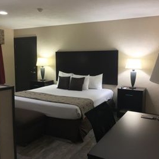 Best Western Plus Broadway Inn & Suites - Oklahoma City, OK