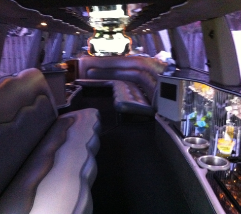 Extreme Limousine Service - Lakeland, FL