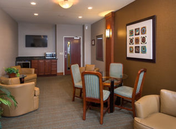 Holiday Inn Express & Suites Clifton Park - Clifton Park, NY