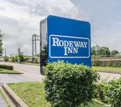 Rodeway Inn - Louisville, KY