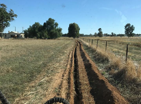 LaserEyes Earthworx - Forbes, NSW