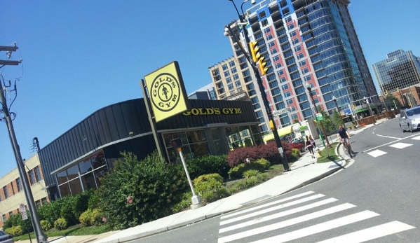 Gold's Gym - Arlington, VA