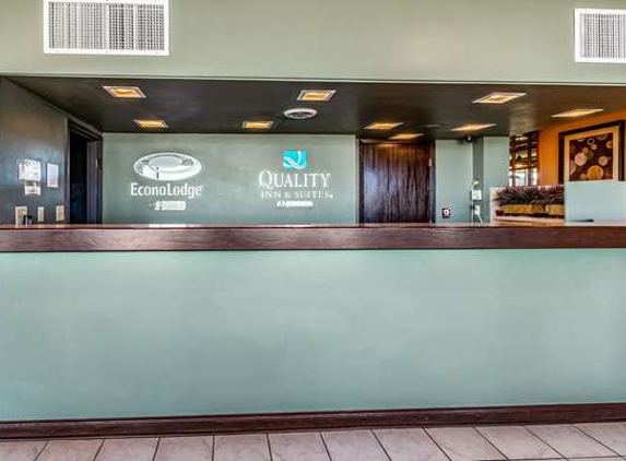 Quality Inn & Suites - Albert Lea, MN