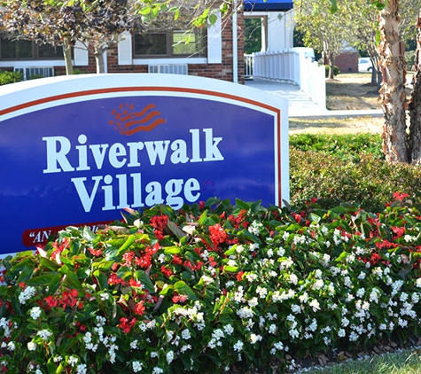 Riverwalk Village - Noblesville, IN