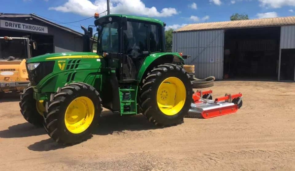 Campbell's Truck & Bobcat & Landscape Supplies - Gympie, QLD