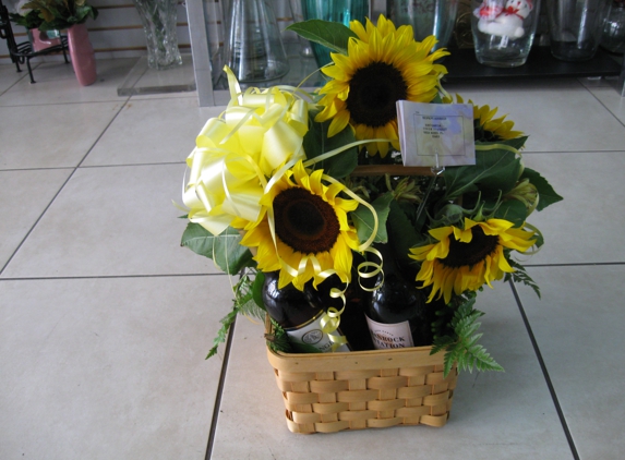 Flowers & Gifts By Virginia Inc. - Davie, FL