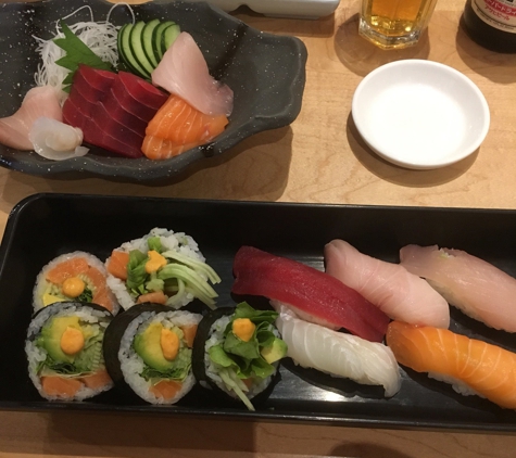 Sushi Kushi Toyo - Lake Forest, IL