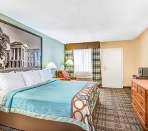 Super 8 by Wyndham Raleigh - Raleigh, NC