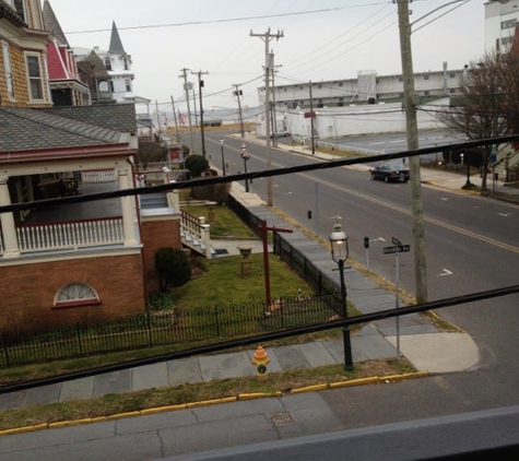 The Queen Victoria Bed & Breakfast - Cape May, NJ