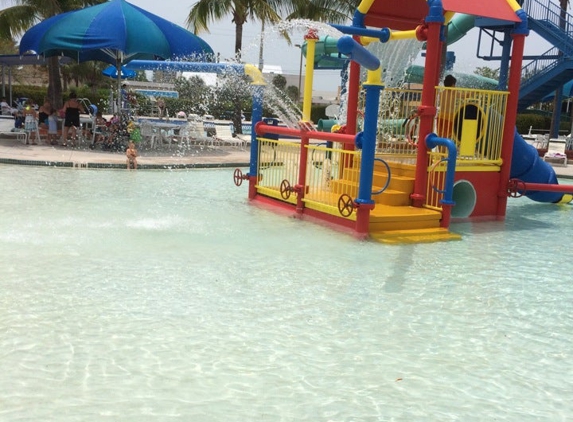 Fort Myers Beach Pool - Fort Myers Beach, FL