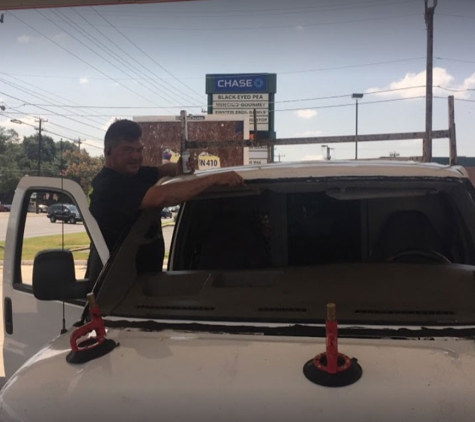Tommy's Auto Glass & Windshield Repair - San Antonio, TX