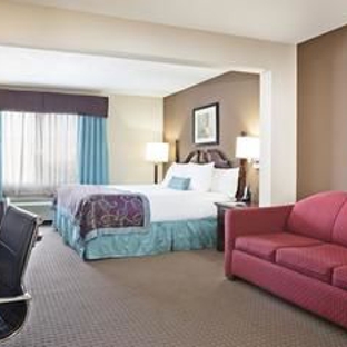 Wingate by Wyndham Arlington - Arlington, TX