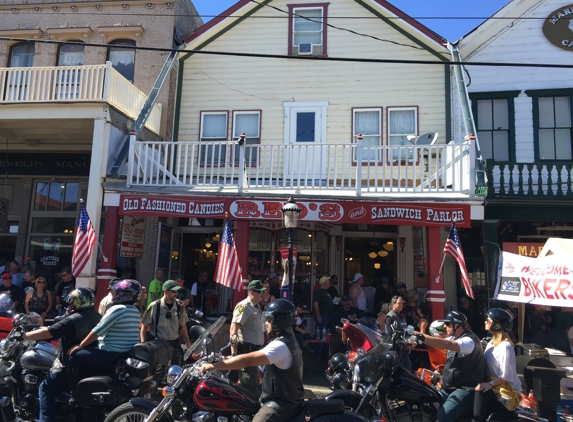 Reds' Old Fashioned Candy - Virginia City, NV