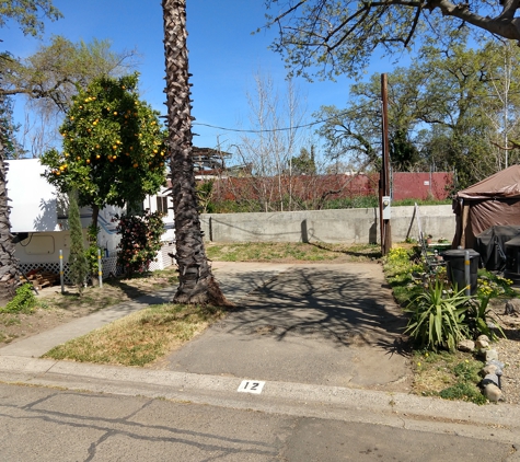 Auburn Villa Mobile Home & RV Park - Sacramento, CA