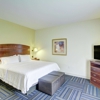 Hampton Inn & Suites Alexandria gallery