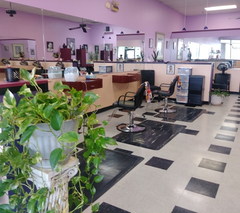 Micky's Hair Salon - Columbus, GA