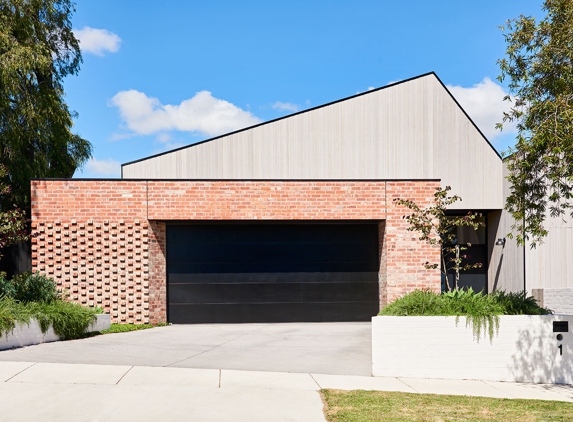 Dylan Barber Building Design - Newtown, VIC