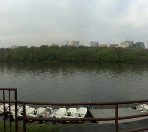 Thompson Boat Center - Washington, DC