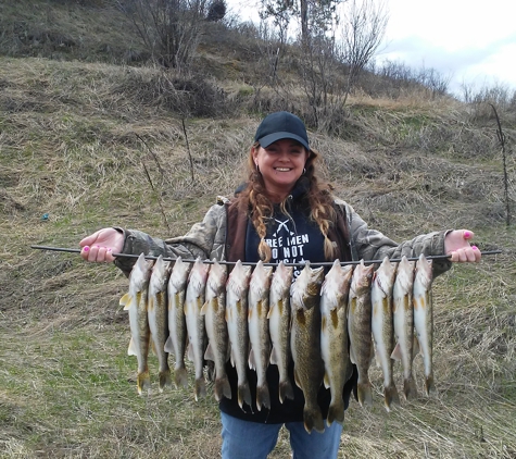 lake Roosevelt fishing charters - Hunters, WA