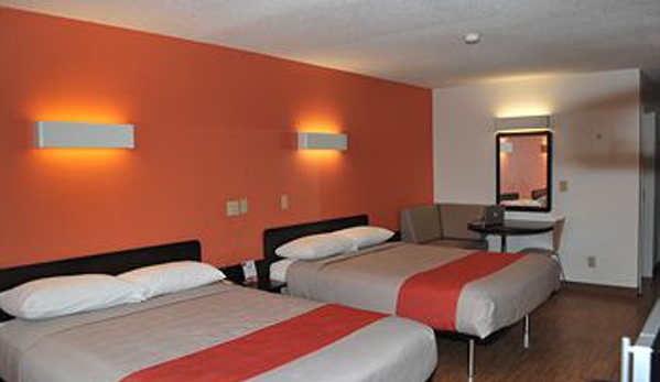 Motel 6 - Indianapolis, IN
