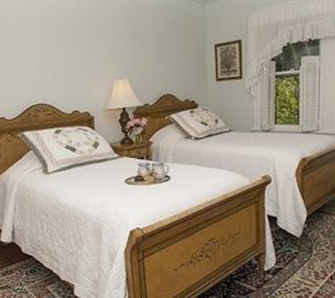 Orchard Inn - Saluda, NC