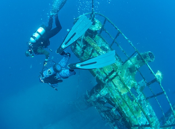 FINZ Dive Center - Key West, FL