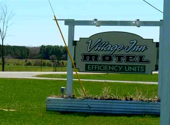 Village Inn Motel - Chatham, MI