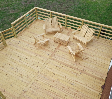 Decks and Stuff - Garland, TX. Pine deck with horizontal handrail