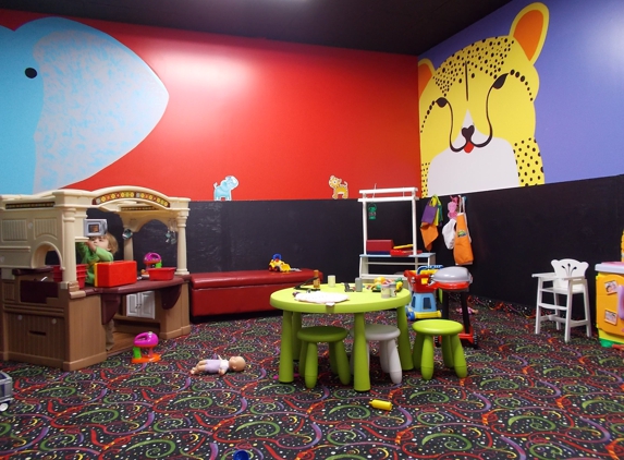 VinKari Safari: Children's Indoor Playground and Party Place - Woburn, MA