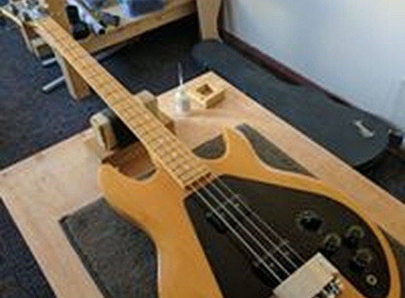 Kauppila Lutherie - Albuquerque, NM