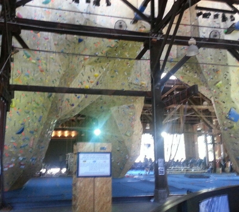 Sacramento Pipeworks Climbing and Fitness - Sacramento, CA