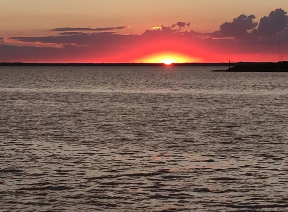 Morrisons Marina - Beach Haven, NJ