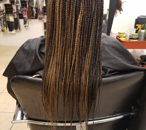 Banka hair Braiding - San Diego, CA