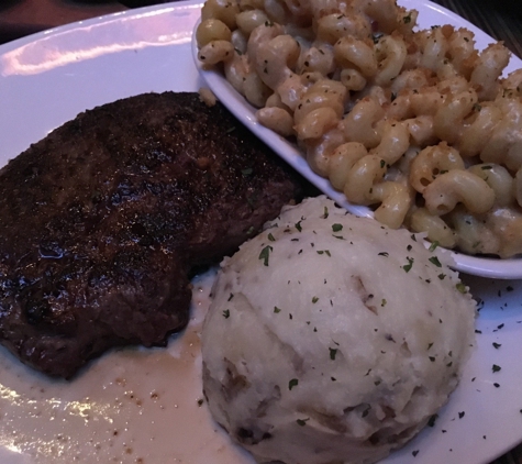 Outback Steakhouse - Brooklyn, NY