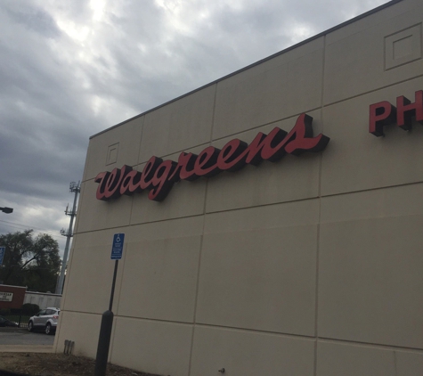 Walgreens - Des Moines, IA