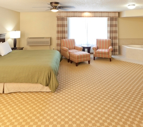 Country Inns & Suites - Chanhassen, MN