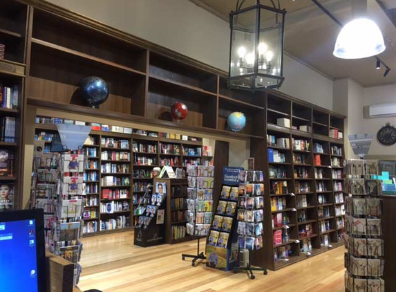 Collins Booksellers On Lydiard