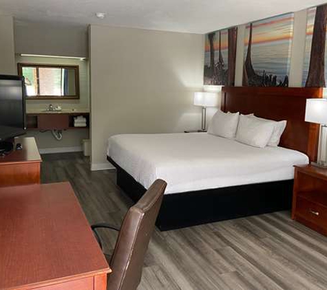 Days Inn by Wyndham Ozark - Ozark, AL