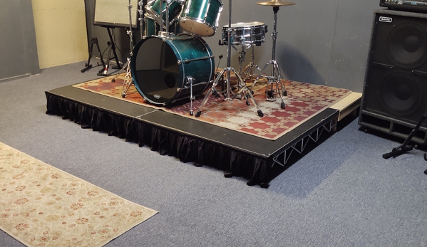 Center Stage Music - North Bellmore, NY. ROOM D