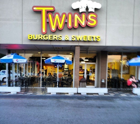 Twin's Burgers and Sweets - Lafayette, LA