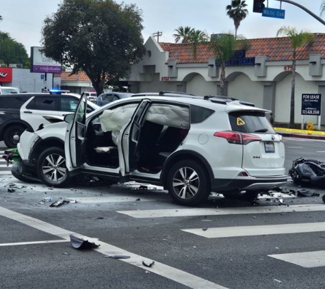 American Valley Towing - Reseda, CA