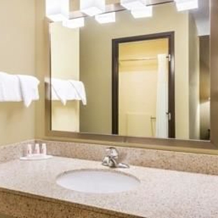 Baymont Inn & Suites - Athens, OH