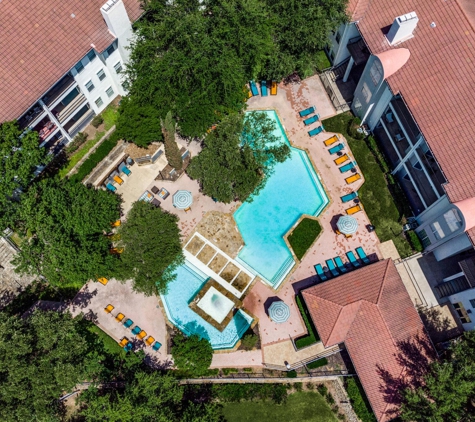 Estates at Las Colinas - Irving, TX