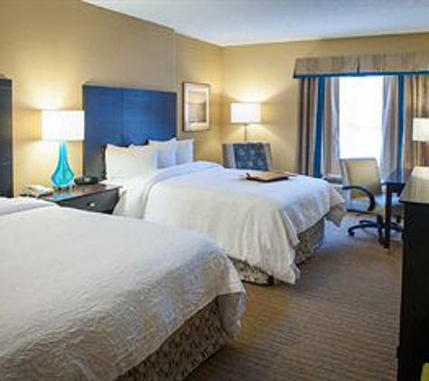 Hampton Inn & Suites St. Petersburg/Downtown - Saint Petersburg, FL