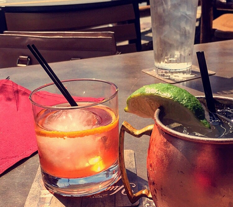 Twin Peaks Restaurant - Atlanta, GA. Old fashion and Moscow mule.