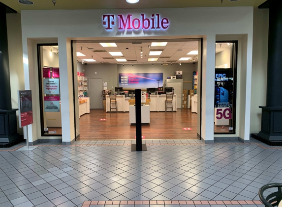 T-Mobile - Lakeland, FL