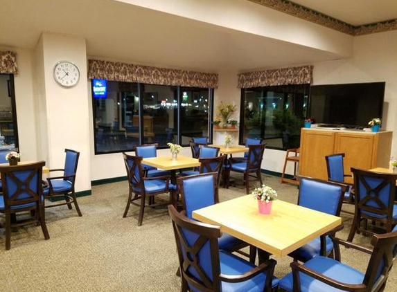 Baymont Inn & Suites - Limon, CO