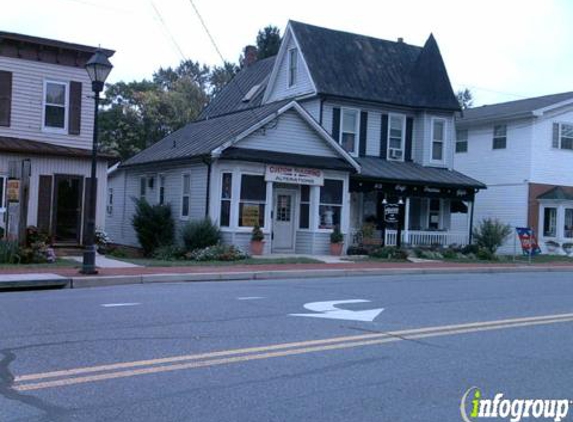 Shoe Clinic - Reisterstown, MD