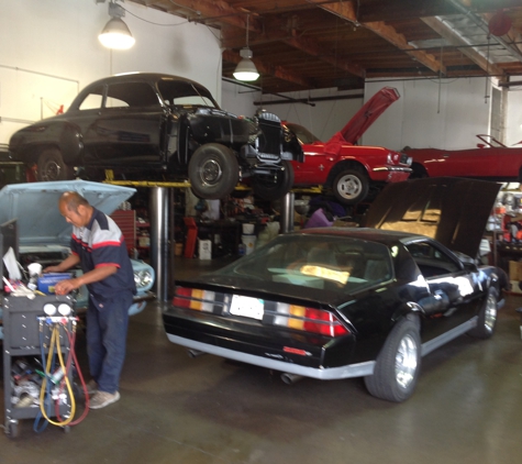 Ervin's Automotive - Huntington Beach, CA