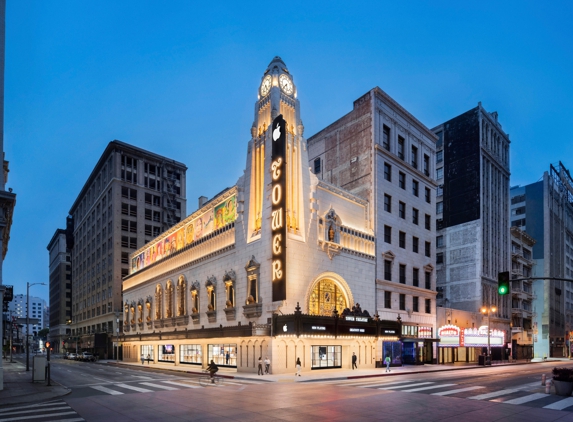 Apple Store - Los Angeles, CA